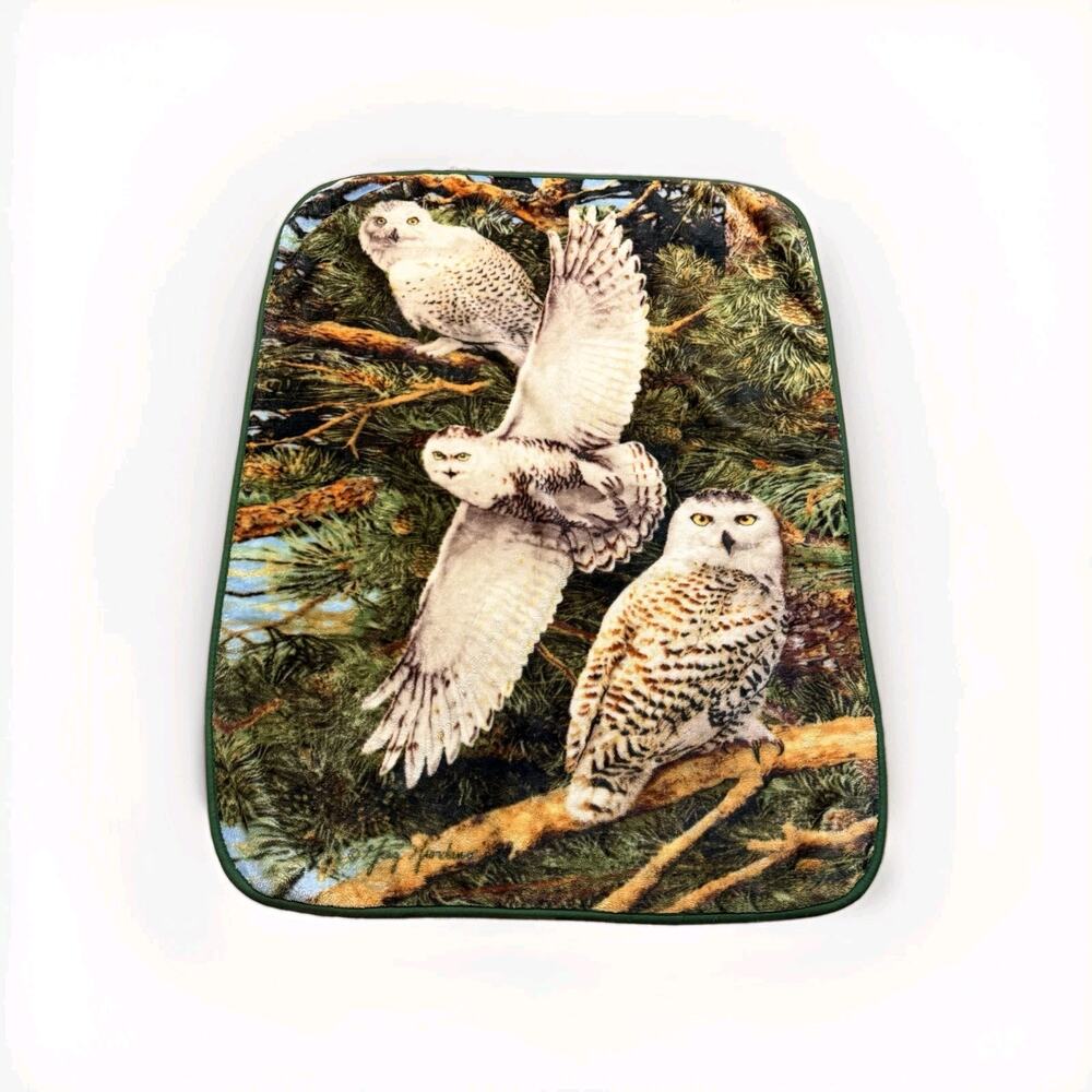 American Heritage Royal Plush Raschel Throw Blanket Soft 43" x 62" - Snowy Owl